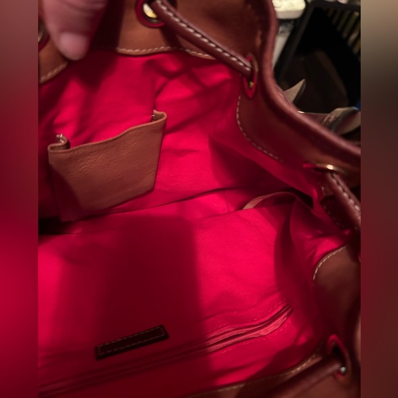 NWOT Dooney & Bourke Drawstring Leather Tote in Caramel w red interior.Flawless! - Picture 5 of 11